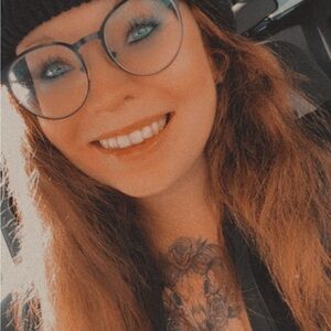 Meet your Posher, Carolyn